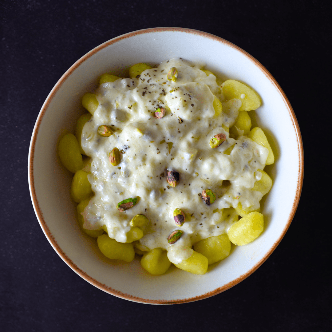 Gnocchi con Crema de Gorgonzola y Pistachos