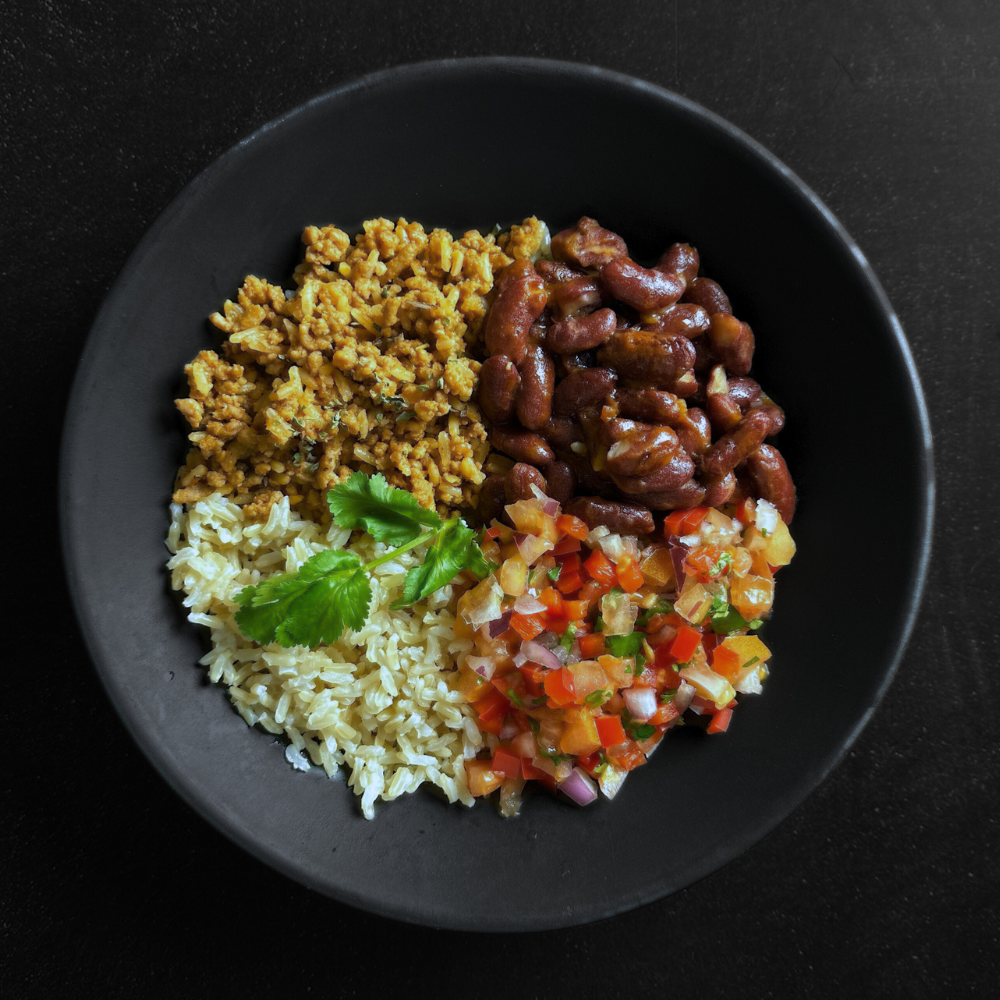 Bowl Mexicano de Carne y Frijoles Refritos con Pico de Gallo