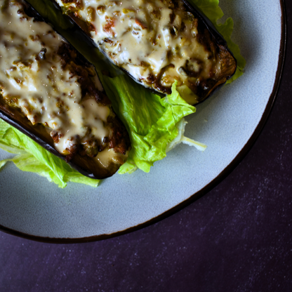 Berenjenas Rellenas de Carne Picada con Especias Árabes y Tahini