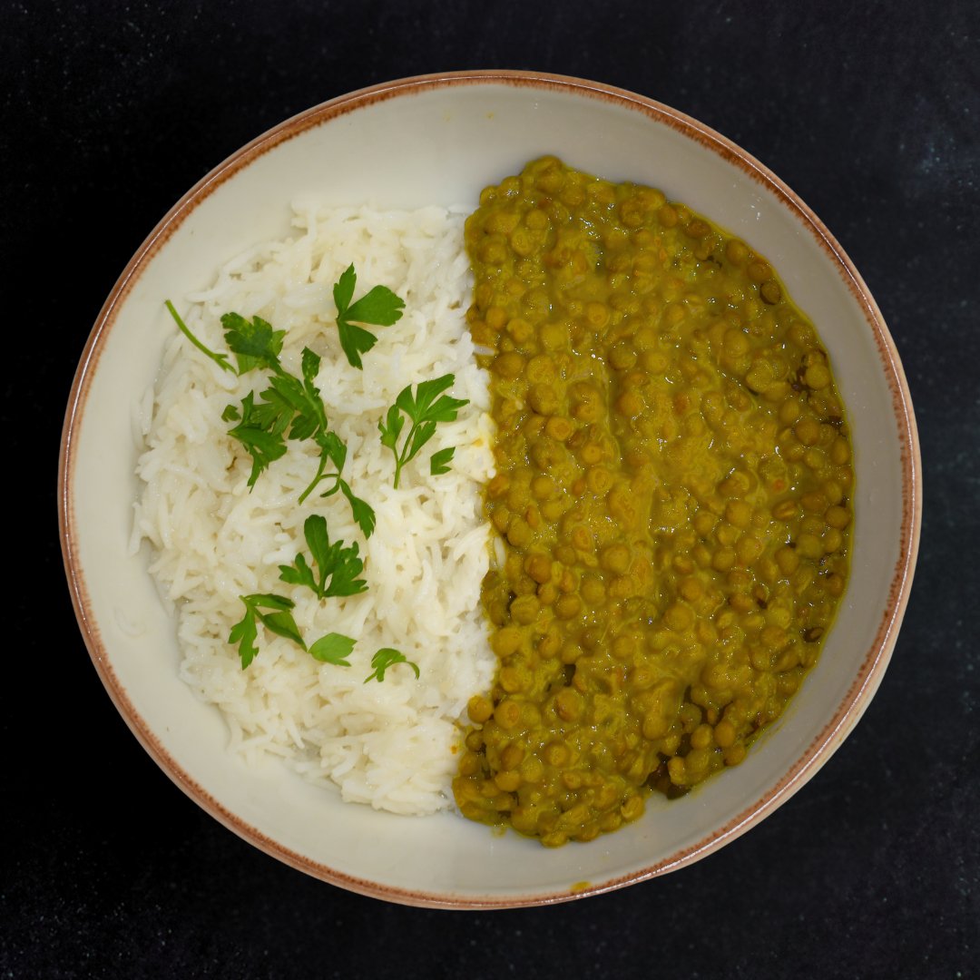 Lentejas al curry con arroz basmati